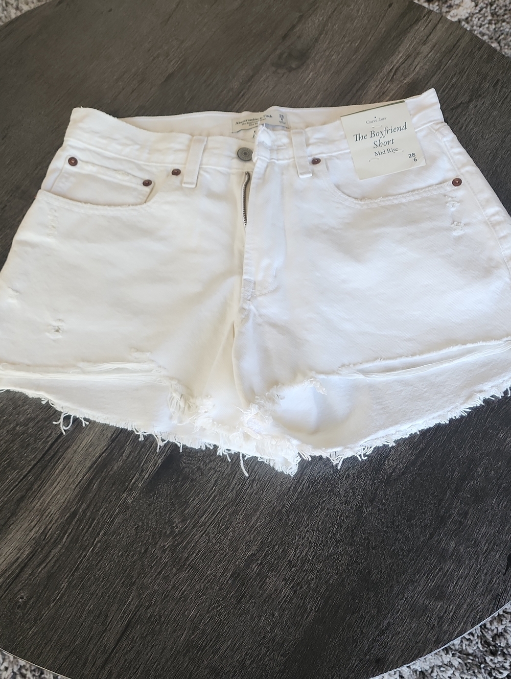 A&F White Distressed Boyfriend Jean Shorts Curve Love Sz 28/6 NWT👀